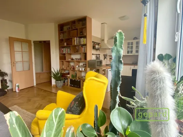 Pronájem bytu 2+kk, Praha, Jihlavská, 54 m2