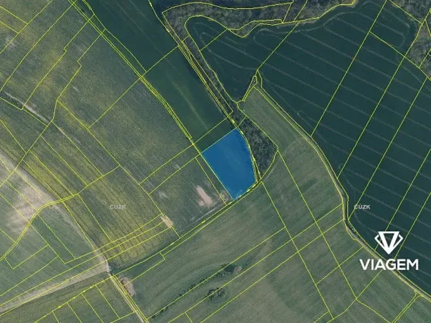 Prodej pole, Mělník, 9766 m2