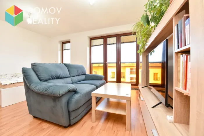 Pronájem bytu 1+kk, Beroun - Beroun-Město, Nad Paloučkem, 37 m2