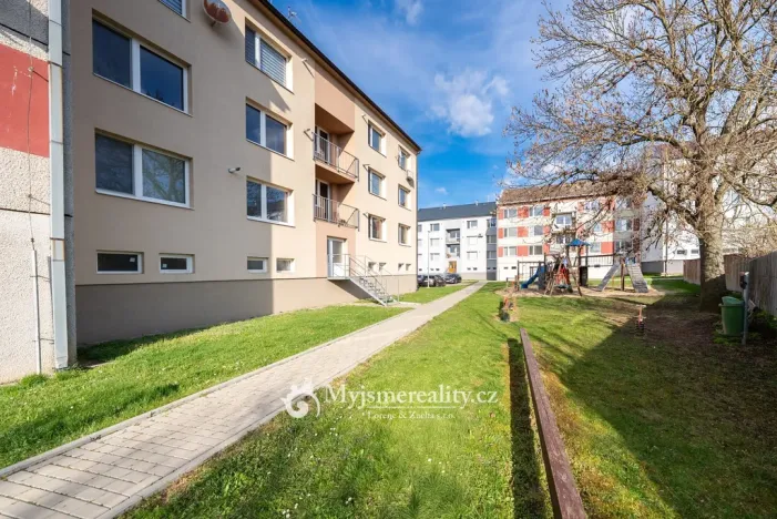 Prodej bytu 4+1, Práče, 87 m2