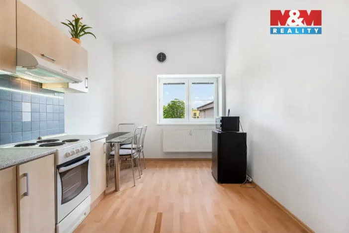 Pronájem bytu 2+kk, Liberec - Liberec VI-Rochlice, Nádvorní, 45 m2