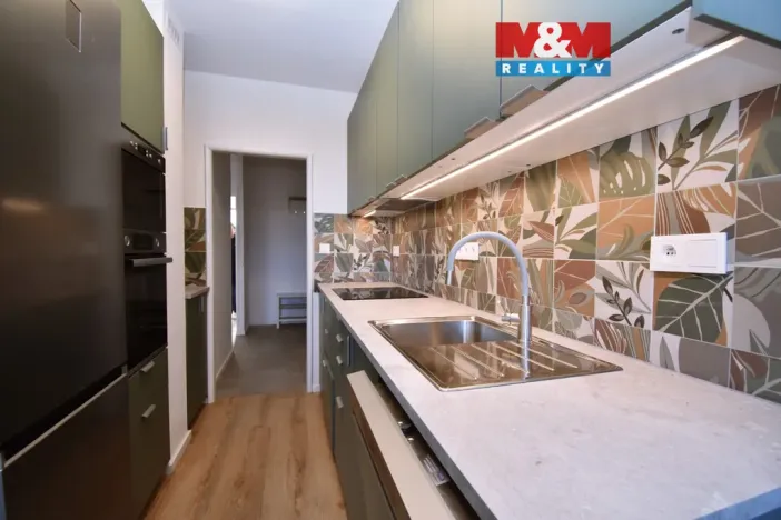 Pronájem bytu 3+1, Praha - Troja, Pomořanská, 73 m2