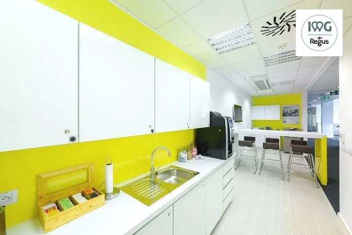 Pronájem kanceláře, Praha - Karlín, Rohanské nábřeží, 60 m2