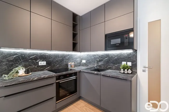 Prodej bytu 2+kk, Praha - Hrdlořezy, Mezilehlá, 65 m2