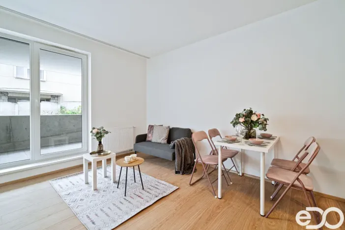 Prodej bytu 2+kk, Praha - Hrdlořezy, Mezilehlá, 65 m2