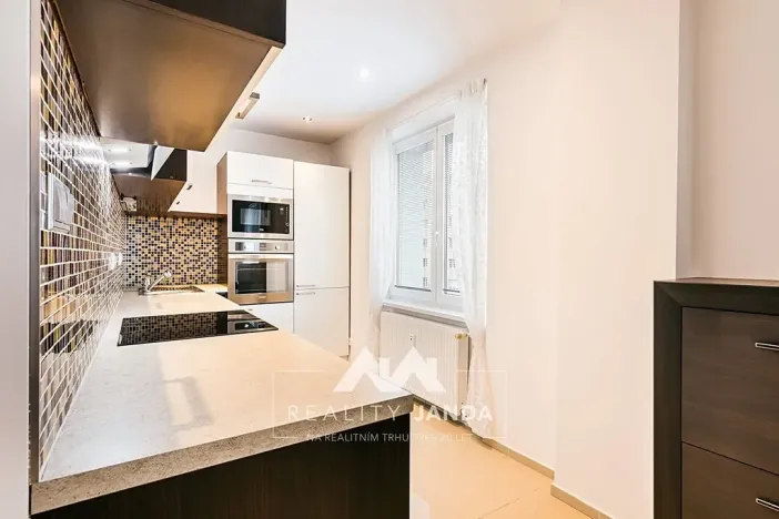 Prodej bytu 2+kk, Praha - Záběhlice, Malovická, 55 m2