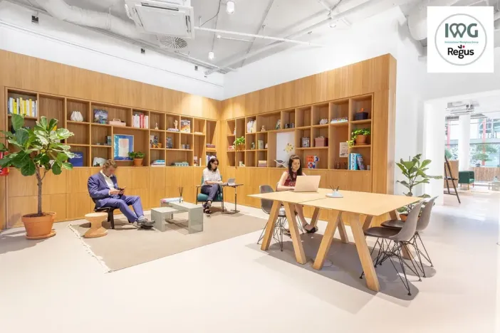 Pronájem komerční, Praha - Karlín, Rohanské nábřeží, 5 m2