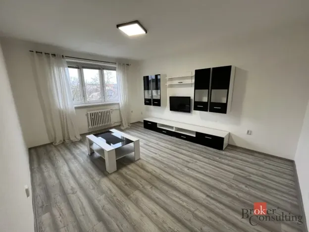 Pronájem bytu 2+1, Ostrava - Mariánské Hory, Mojmírovců, 52 m2