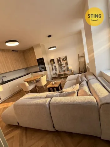 Pronájem bytu 3+kk, Ostrava, Nádražní, 66 m2