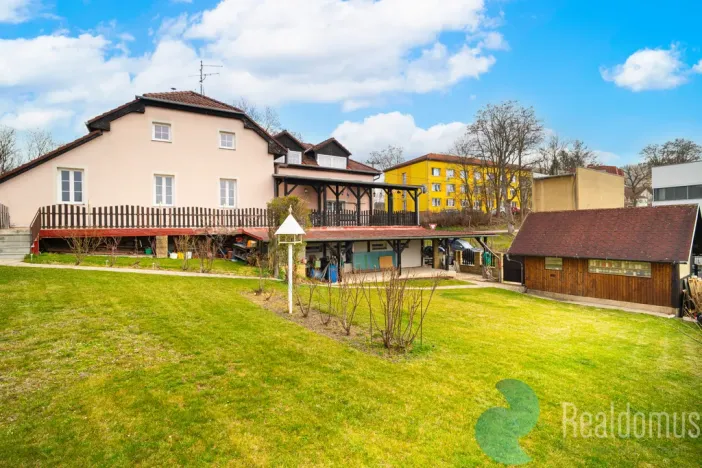 Prodej rodinného domu, Český Krumlov, Hřbitovní, 270 m2