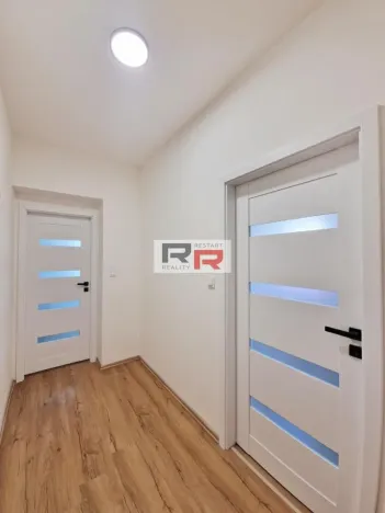 Pronájem bytu 2+kk, Šternberk, Uničovská, 75 m2