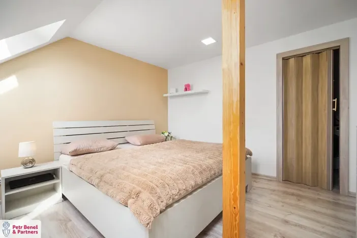 Prodej rodinného domu, Kolešov, 198 m2