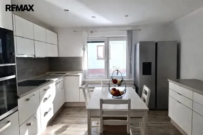 Prodej rodinného domu, Karlovy Vary - Stará Role, Slezská, 179 m2