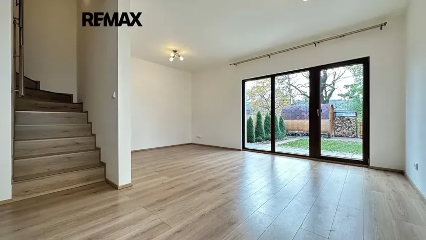 Pronájem rodinného domu, Králův Dvůr, Větrná, 80 m2