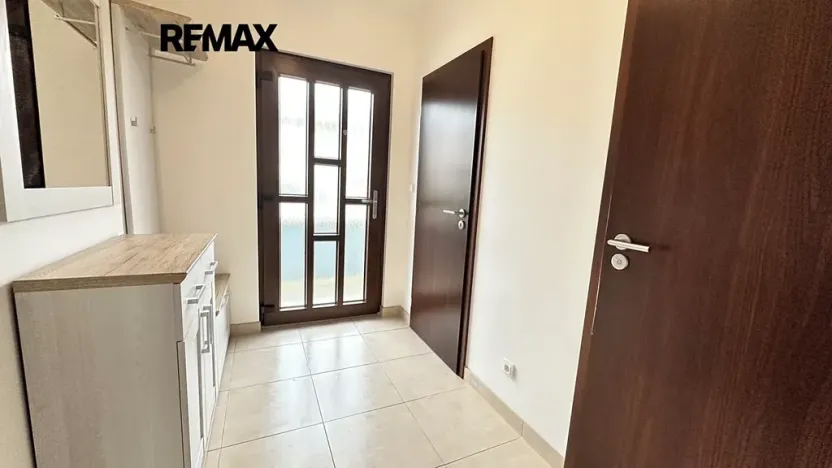 Pronájem rodinného domu, Králův Dvůr, Větrná, 80 m2