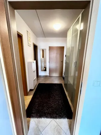 Pronájem bytu 1+kk, Praha - Modřany, Vorařská, 41 m2