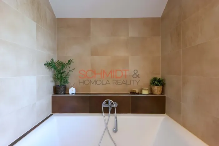 Prodej rodinného domu, Hustopeče, Gen. Peřiny, 201 m2