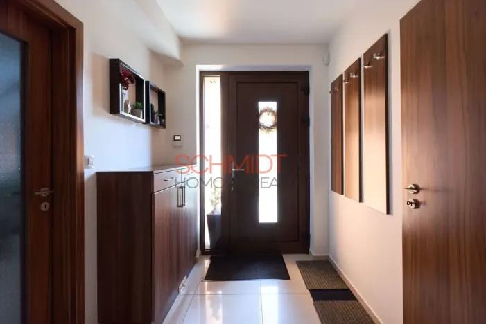 Prodej rodinného domu, Hustopeče, Gen. Peřiny, 201 m2