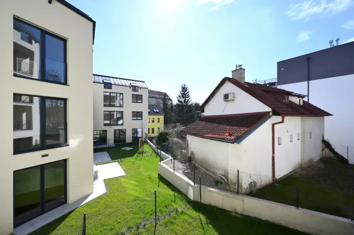 Pronájem bytu 1+kk, Praha - Střížkov, Střížkovská, 37 m2