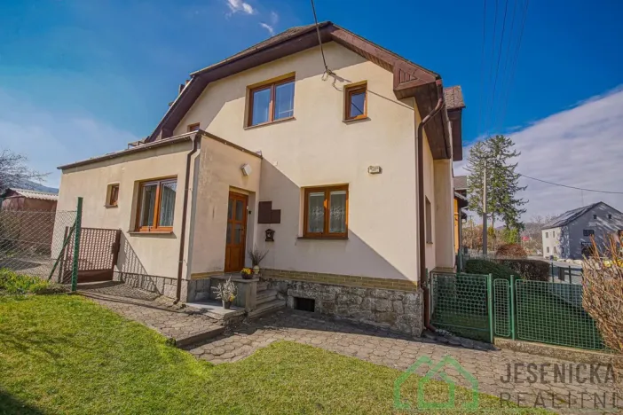 Prodej rodinného domu, Černá Voda, 144 m2
