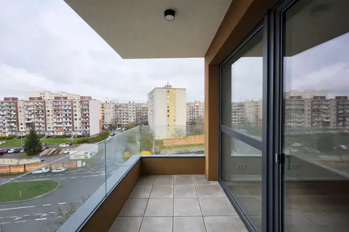 Prodej bytu 2+kk, Praha - Černý Most, Arnošta Valenty, 51 m2