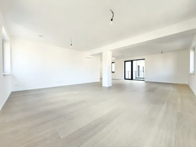 Prodej bytu 5+kk, Praha - Holyně, náměstí Pod lípou, 150 m2