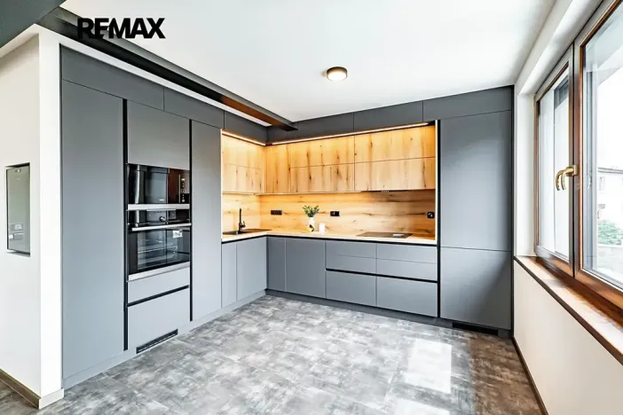 Prodej rodinného domu, Jindřichův Hradec, Spojovací, 183 m2