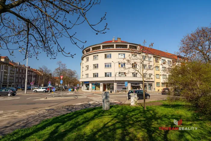 Pronájem bytu 2+kk, Hradec Králové, třída Karla IV., 70 m2