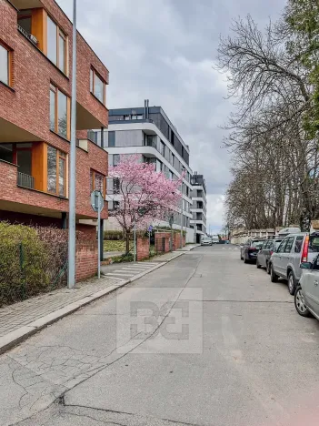 Pronájem bytu 3+kk, Praha - Střešovice, Cukrovarnická, 88 m2