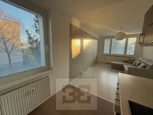 Pronájem bytu 2+kk, Praha - Michle, Mezipolí, 40 m2