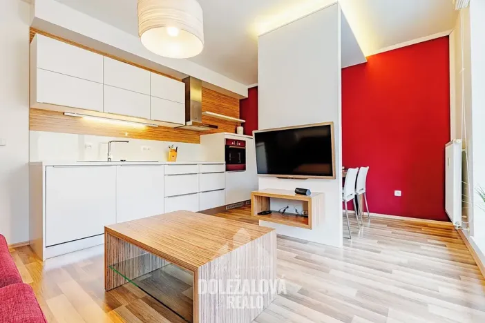 Pronájem bytu 2+kk, Jihlava, U Dlouhé stěny, 58 m2