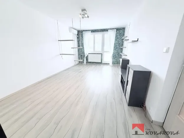 Pronájem bytu 2+1, Kralupy nad Vltavou, Dr. E. Beneše, 55 m2