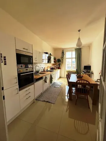 Pronájem bytu 2+1, Praha, Slezská, 80 m2