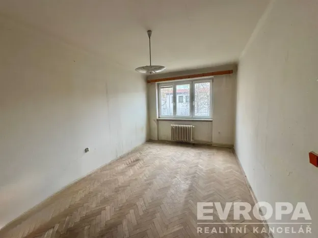 Prodej bytu 3+1, Plzeň - Východní Předměstí, Klášterní, 69 m2