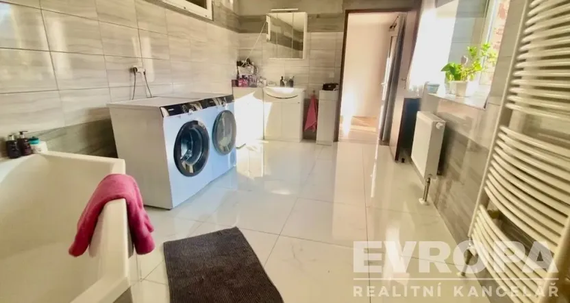 Prodej rodinného domu, Toušice, 160 m2