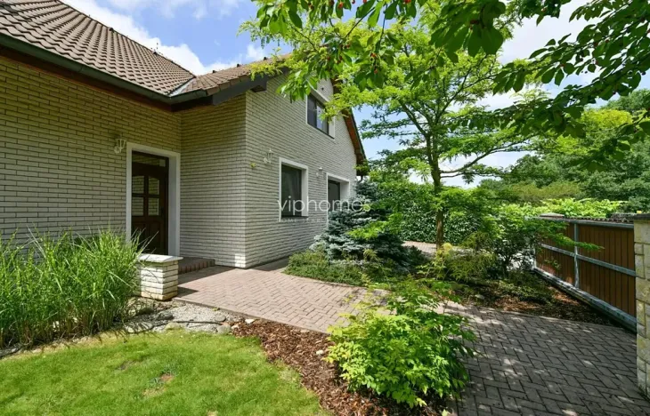 Pronájem vily, Průhonice, Jetelová, 370 m2