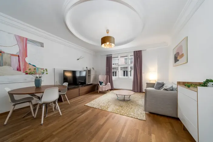 Prodej bytu 2+kk, Praha - Staré Město, Dlouhá, 72 m2