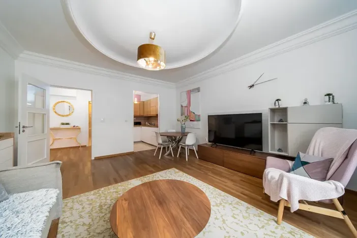 Prodej bytu 2+kk, Praha - Staré Město, Dlouhá, 72 m2