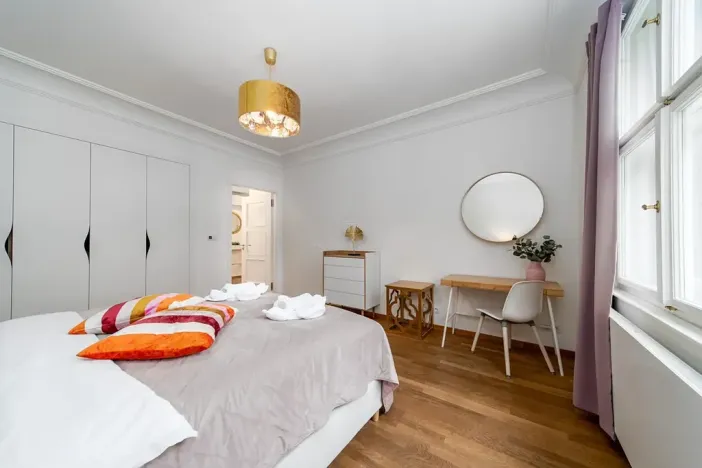 Prodej bytu 2+kk, Praha - Staré Město, Dlouhá, 72 m2