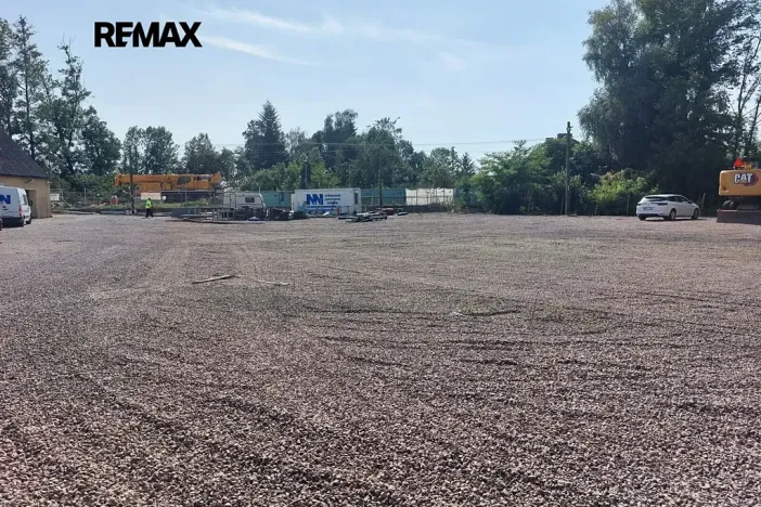 Prodej komerční nemovitosti, Církvice, 6984 m2