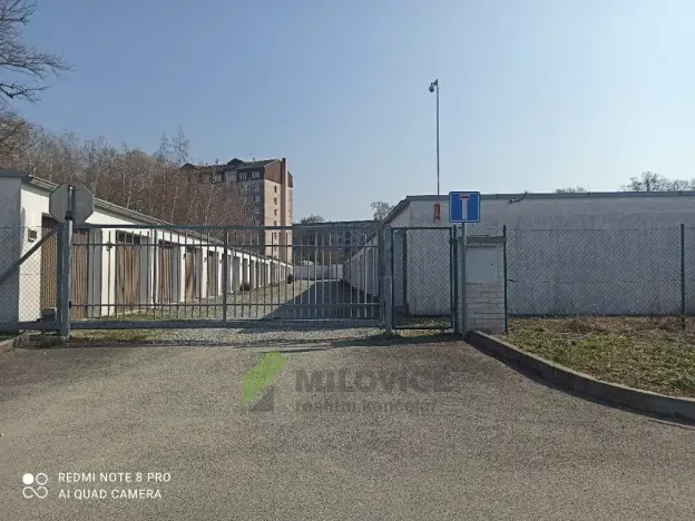 Pronájem garáže, Milovice, Slepá, 21 m2