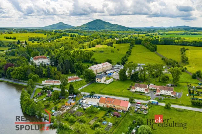 Prodej pozemku pro bydlení, Jablonné v Podještědí - Zámecká, 1942 m2