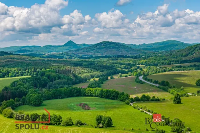 Prodej pozemku pro bydlení, Jablonné v Podještědí - Zámecká, 1942 m2