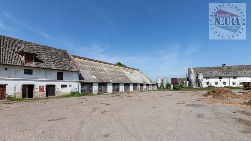 Prodej zemědělského objektu, Okrouhlice, Valečov, 25561 m2