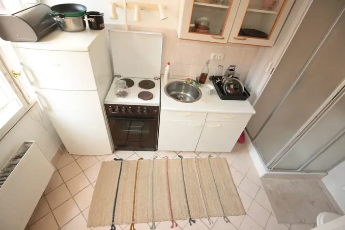 Pronájem bytu 2+kk, Praha - Břevnov, Sestupná, 38 m2