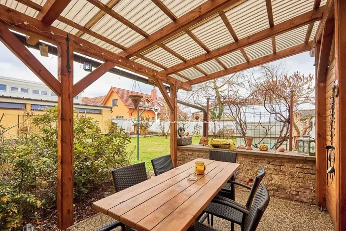 Prodej rodinného domu, Pištín, 231 m2