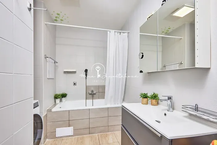 Prodej bytu 3+1, Český Krumlov, Jasmínová, 85 m2