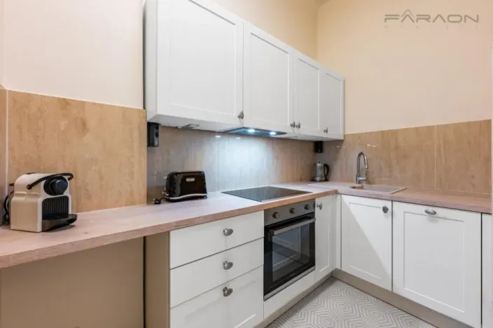 Pronájem bytu 2+1, Praha - Nové Město, Trojanova, 78 m2