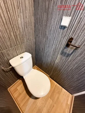 Pronájem bytu 2+1, Chomutov, 17. listopadu, 62 m2