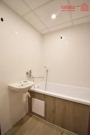 Pronájem bytu 2+1, Kadaň, Chomutovská, 56 m2